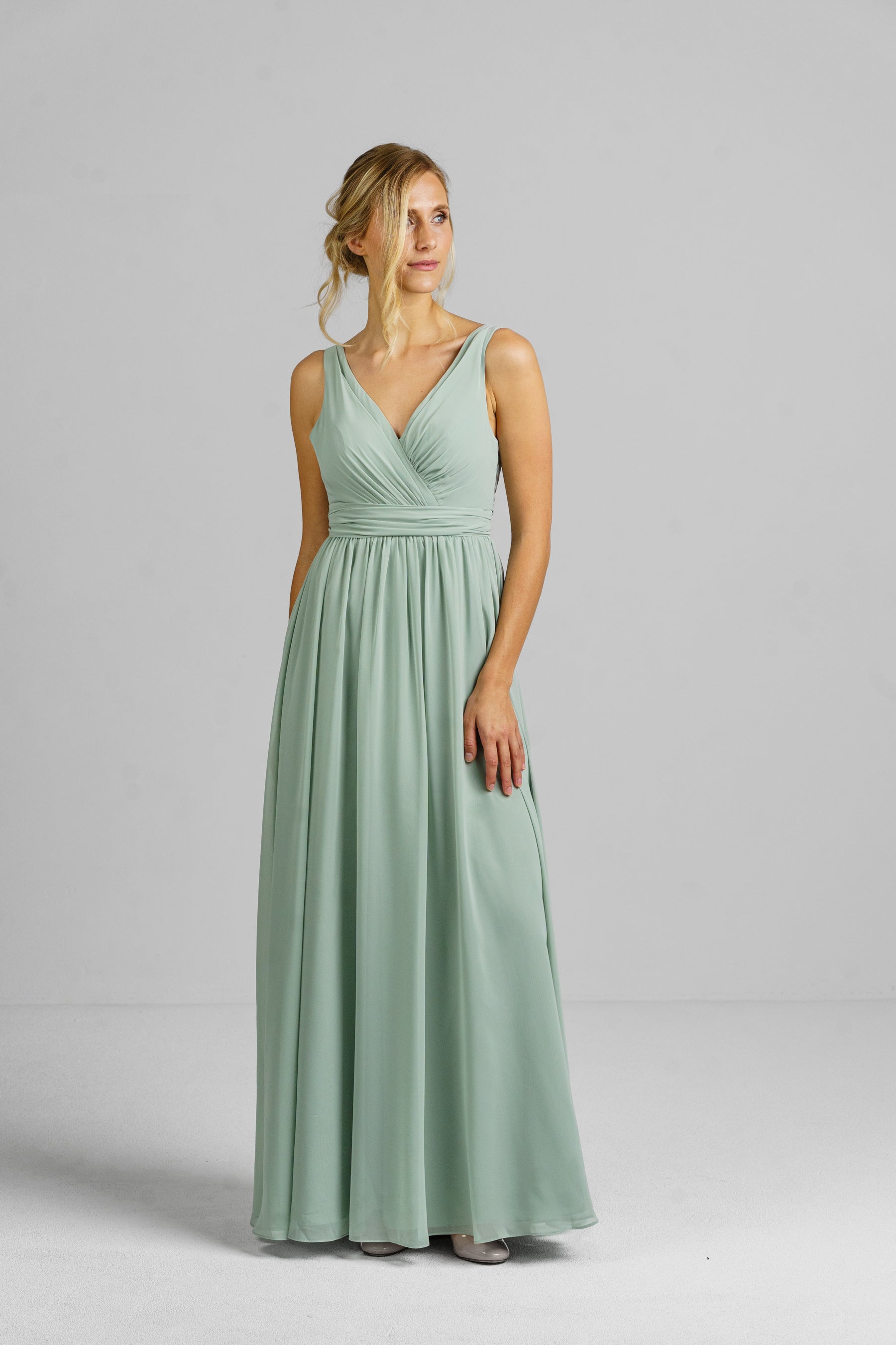 Abendkleid Brautjungfernkleid Abendkleid „Jade“ mit Chiffonrock / Farbe salbeigrün