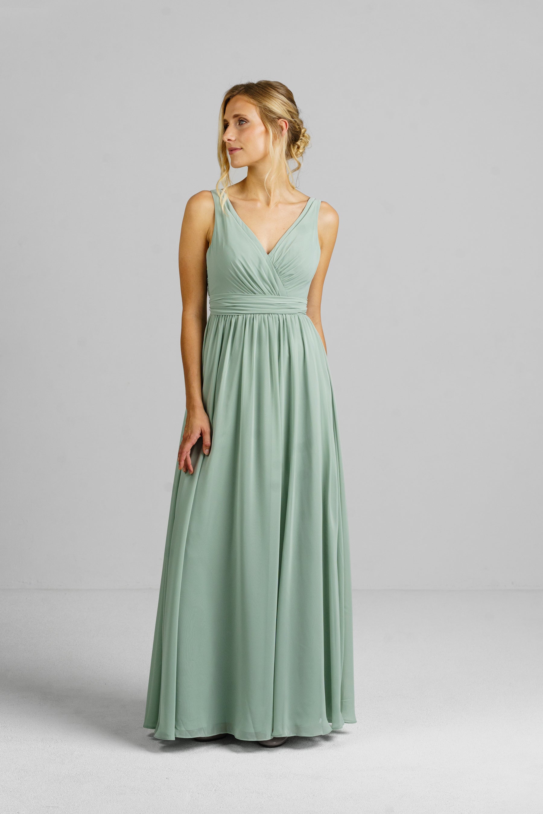 Abendkleid Brautjungfernkleid Abendkleid „Jade“ mit Chiffonrock / Farbe salbeigrün
