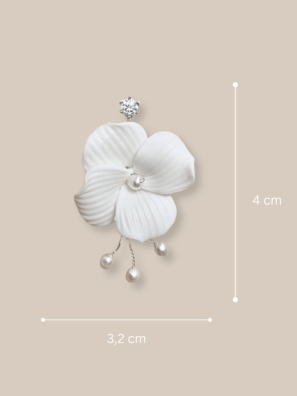 Brautohrringe Amélie – Perlenblüte ivory mit Strasskristall