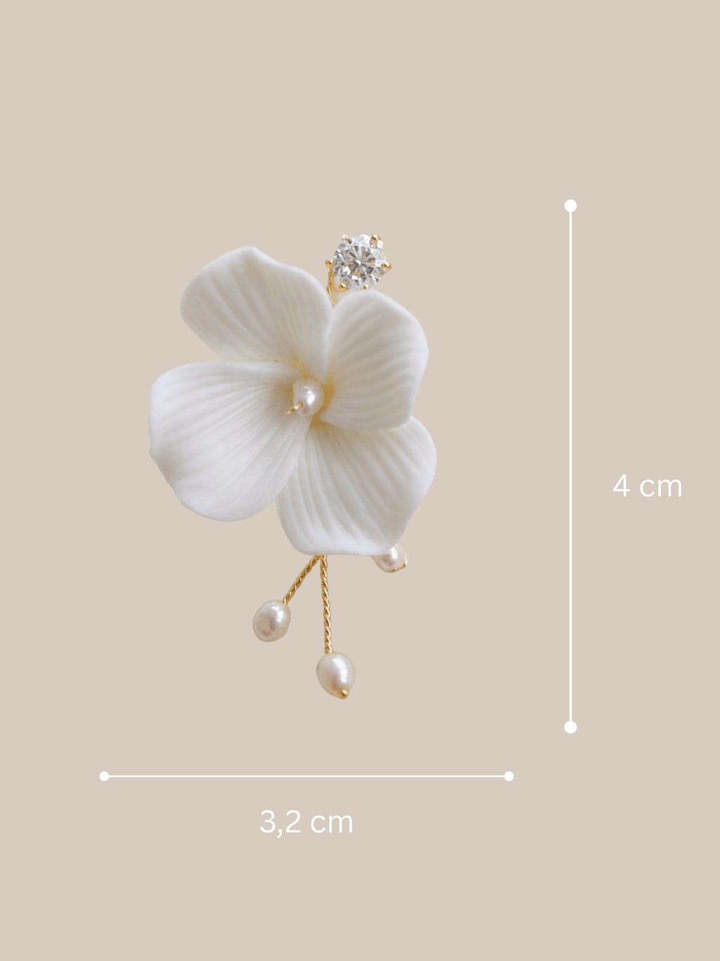 Brautohrringe Amélie – Perlenblüte ivory mit Strasskristall